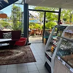 Beautiful With Free Private Parking Саннес