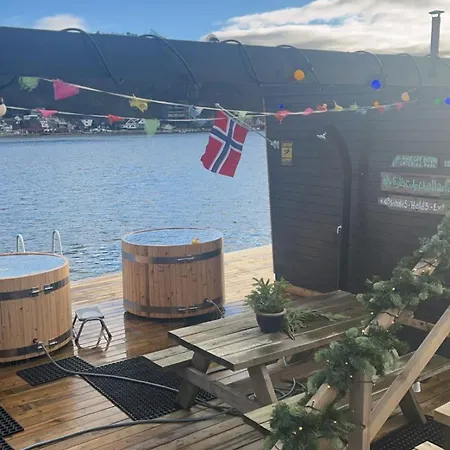 Beautiful With Free Private Parking Villa Sandnes