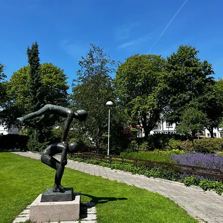 Villa Beautiful With Free Private Parking Sandnes