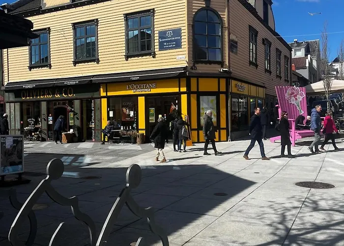 Villa Beautiful With Free Private Parking *